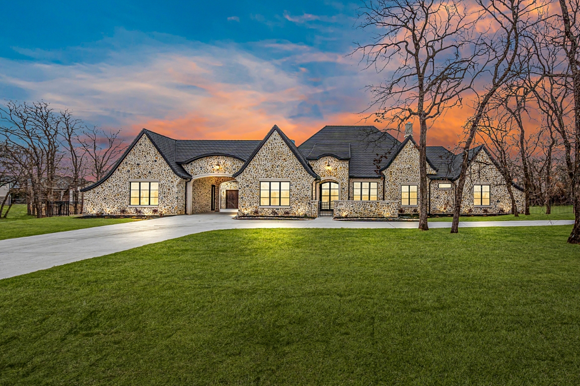 Chateau 1032 Hat Creek Rd (1) Custom Home Builder In Argyle Tx