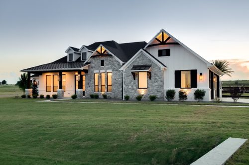 1-Farmhouse-Estate-3-Custom-home-builder-in-Argyle-TX