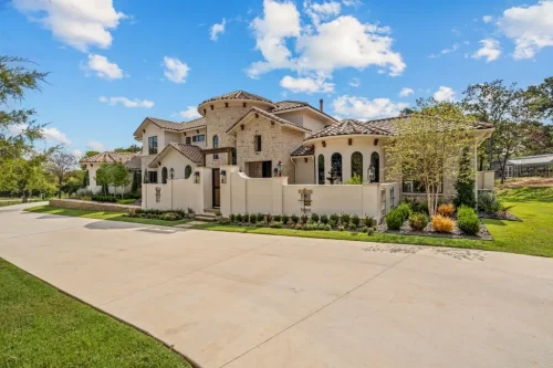 2-Mediterranean-Revival-520-C-Taylor-Rd-4-Custom-home-builder-in-Argyle-TX