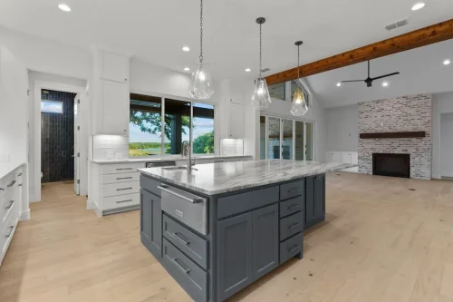 5-Lakeview-Lodge-Custom-home-builder-in-Argyle-TX-12