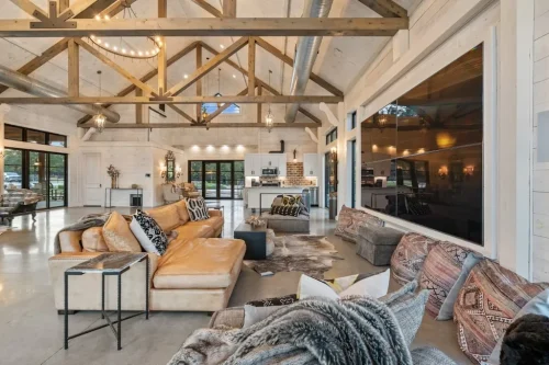 7-Blue-Moon-Barndo-10501-Fincher-Rd-28-Custom-home-builder-in-Argyle-TX