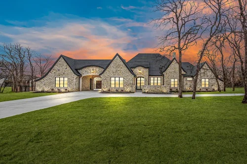 Chateau-1032-Hat-Creek-Rd-Custom-home-builder-in-Argyle-TX-1